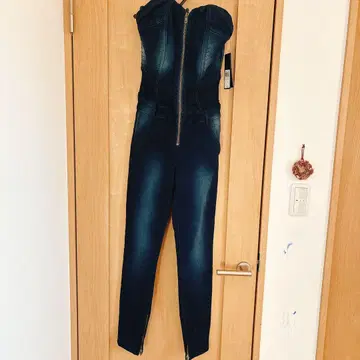 새상품 게스 점프 수트