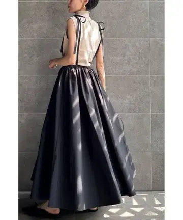 노스탤지어 모에 씨 콜라보 스커트