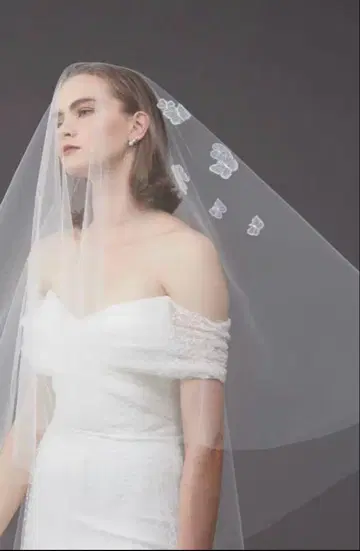 트리트 드레싱 롱 베일 꽃과 나비 자수