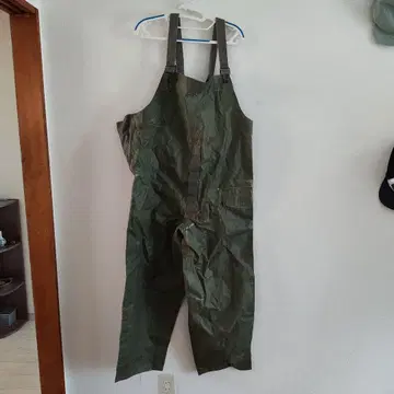 올리브 그린 서스펜더 오버롤