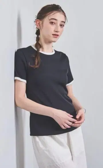 유나이티드 애로우즈 리브 바이컬러 파이핑 T 링거 ARROWS