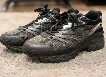 [ 새상품급 ] 발렌티노 가라바니 MS2960 27cm 스니커즈