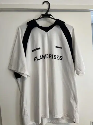 르세라핌 FLAME RISES 게임 셔츠