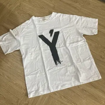 리프트 LYFTY자형 프린트 화이트T셔츠 L사이즈