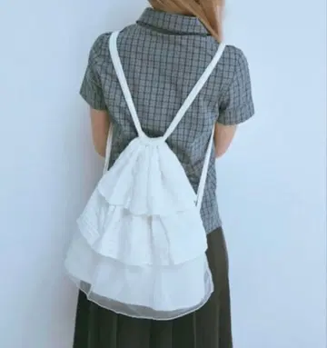 ( 완판템 ) fekete 프릴 냅색