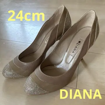 DIANA 베이지 라메 힐 펌프스