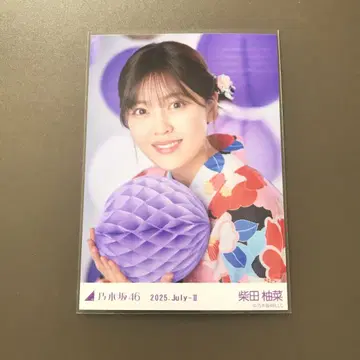 노기자카46 브로마이드 시바타 유나 유카타 앉은 모습 레어컷