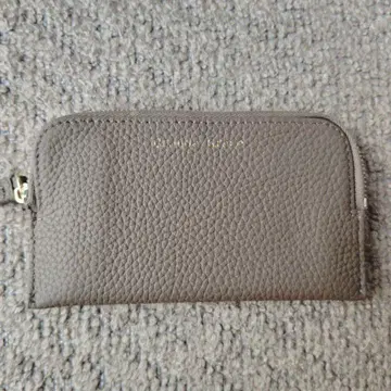 그레이 가죽 프래그먼트 케이스