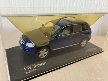 *MINICHAMPS VW Touareg *