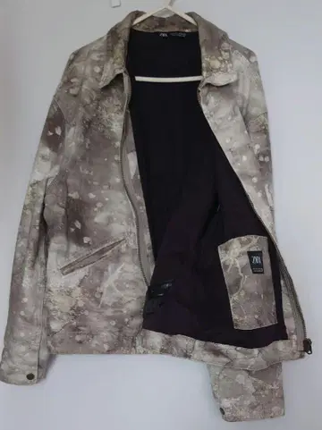 [ 가을 ] ZARA 추상 프린트 자켓 일본 사이즈 남성용 L 상당