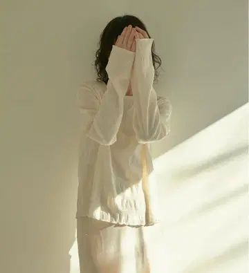 dium sheer jacquard design tops