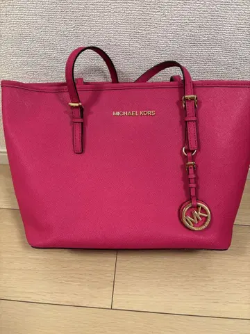 MICHAEL KORS 핑크 토트백