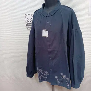 드럭 스토어즈 다크 블루 긴팔 셔츠 꽃 자수
