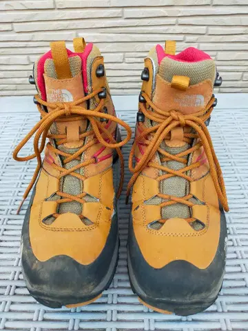 [ 25.5cm ] THE NORTH FACE GORE-TEX 등산화