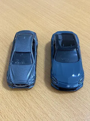 토미카 SKYLINE 76 FAIRLADY Z NISMO 88