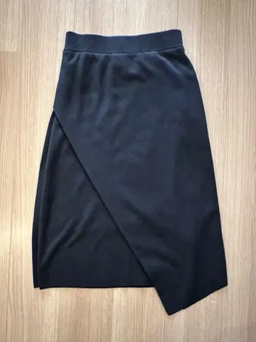 HAYE 네이비 타이트 스커트
