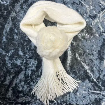화이트 머플러