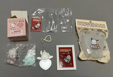 포차코 굿즈 시크릿 마스코트 딸기신문 콩가챠 산리오