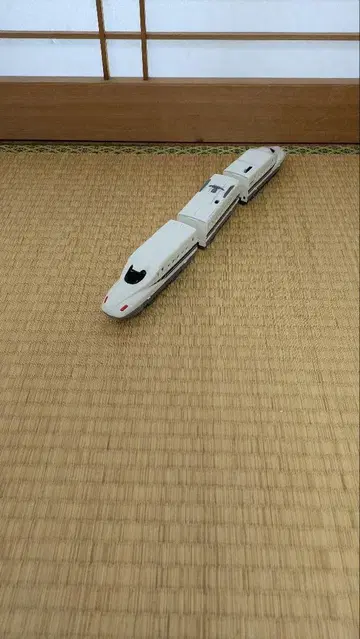 신칸센 프라레일 3량 편성 N700계 소리가 나는 빛나는 타입