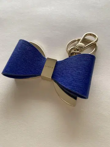 [ 새상품급 ] FURLA 리본형 키링 참 블루 파랑 멘카라