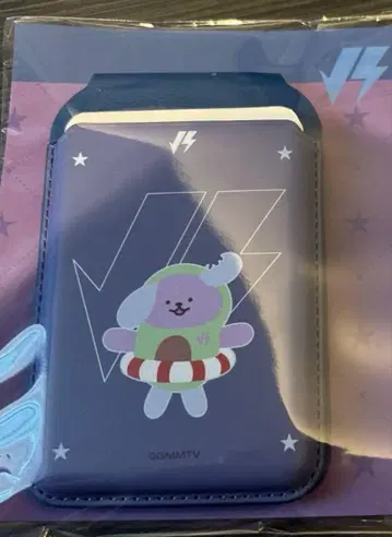 GMMTV book fair MagSafe