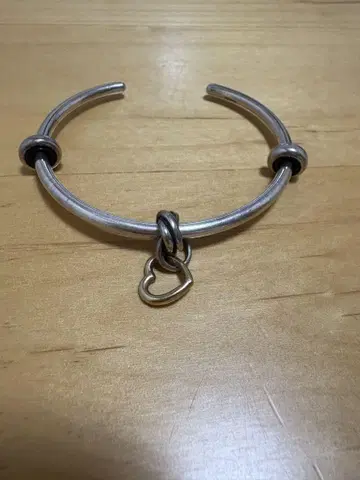 트롤비즈 럭키러브