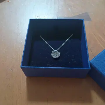 SWAROVSKI 목걸이