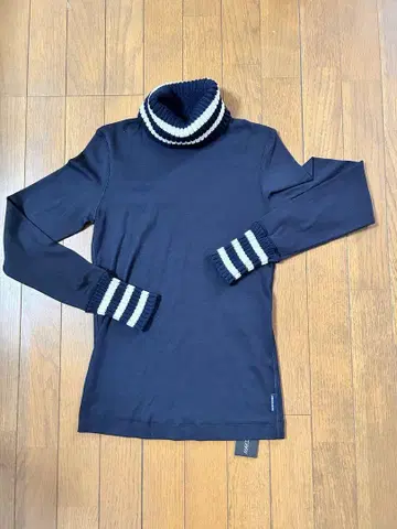 마크케인 티셔츠