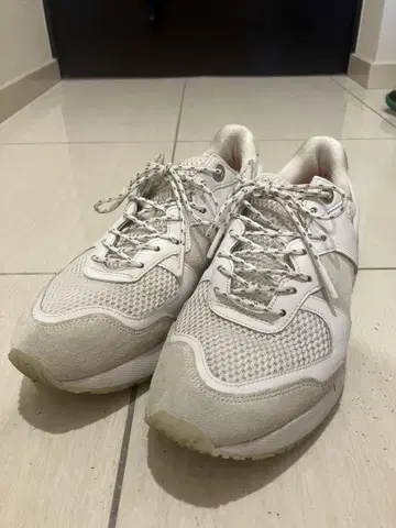 오니츠카타이거 rebilac runner