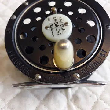 풀거 메달리스트 1492 1/2 플라이 릴