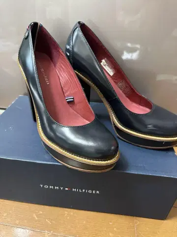 [ TOMMY HILFIGER ] 펌프스
