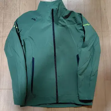 Mizuno 윈드 브레이커 상의
