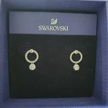 SWAROVSKI Attract Circle 귀걸이 후프 실버