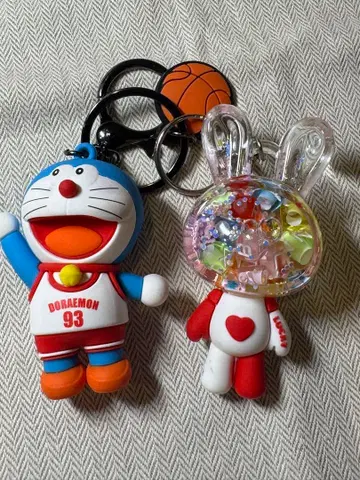 미사용품 도라에몽 와이어리스 토끼 귀 키링 2개 세트