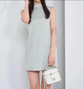 다리치 허리 오픈 체크 미니 원피스