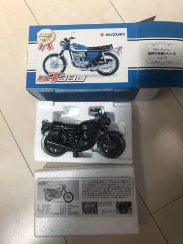 스즈키 GT380 다이캐스트 모델 레드 바론 기념품