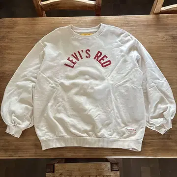 Levi's Red 맨투맨