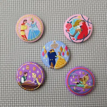 디즈니 Disney Characters 자수 캔뱃지 비스킷
