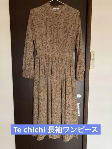 Te chichi 베이지 도트 무늬 긴팔 원피스