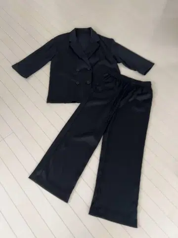 새상품급 ZARA 자켓&팬츠 셋업 S 블랙