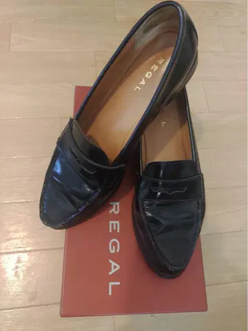 REGAL F11N 로퍼 블랙
