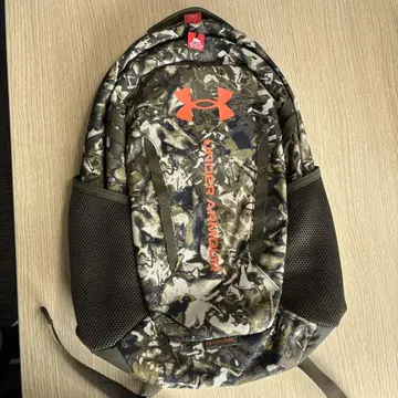 [ 재가격 인하! ] 새상품급! UNDER ARMOUR 백팩