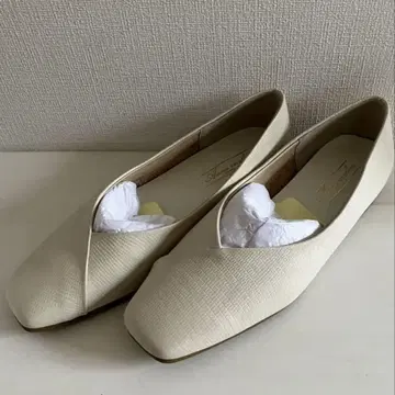 새상품 안나 마리아 천연 가죽 펌프스 스퀘어토 플랫슈즈 24.5