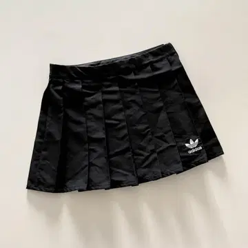 adidas 플리츠 스커트 S