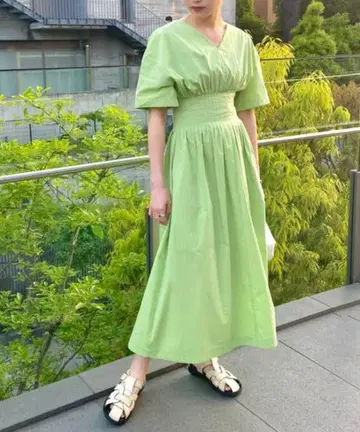 르쉘블루 라운드 폼 드레스 라임 그린