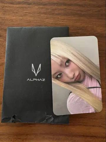 XG 마야 트레이딩 카드