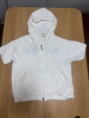 젤라또피케 후드 부착 룸웨어 화이트