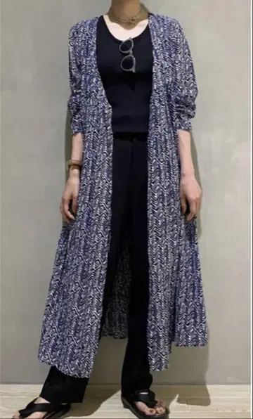 누키테파 코튼 보일 블루 지그재그 가운 드레스
