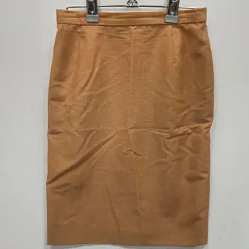 에스카다 새상품급 베이지 타이트 스커트 무릎 기장 y22