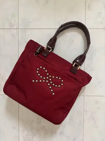 ANYA HINDMARCH 안야 힌드마치 나일론 토트백 금 스터드